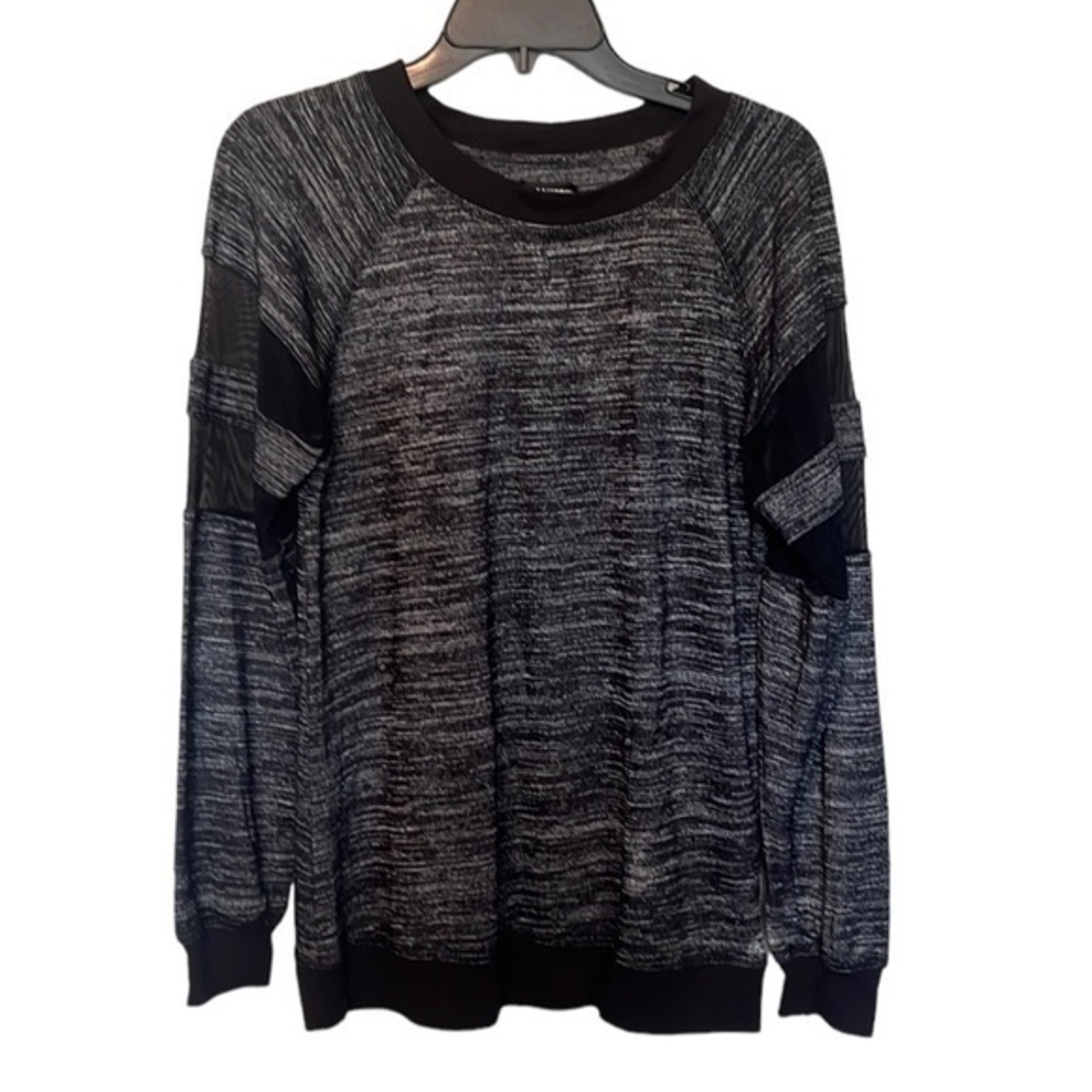 STEVE MADDEN Long sleeve top gray and black 2 line mesh on the sleeves small